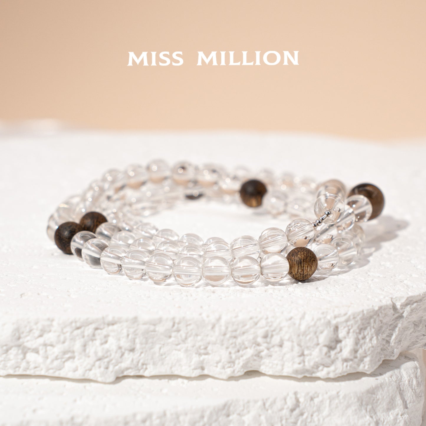 White quartz crystal as the main material, symbolizes clarity and purity