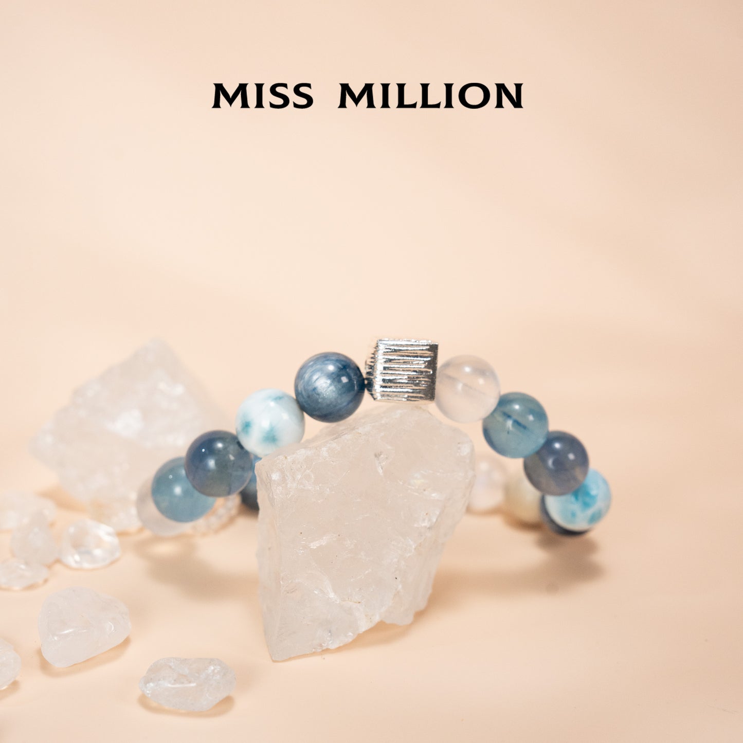 A beautiful aquamarine gemstone that is known for enhancing self confidence