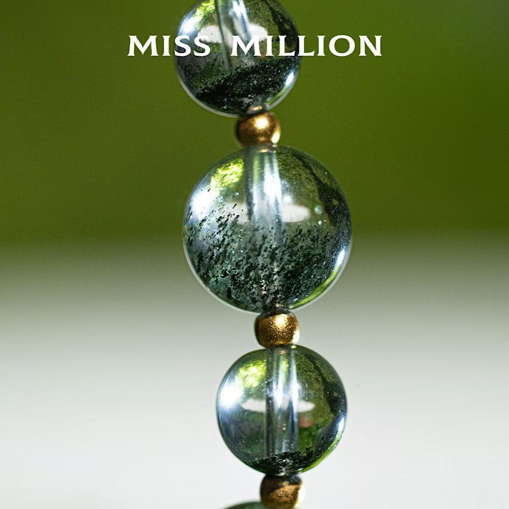 Green phantom quartz symbolizes the dual blessings of wealth and wisdom
