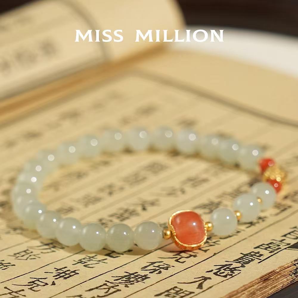 Qing Shui Hetian jade showing gentle brightness and calm softness