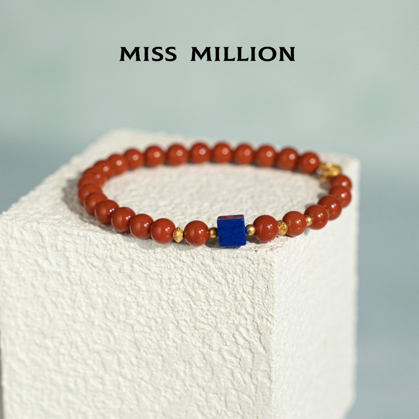 Nanhong agate features a rich and mellow color, symbolizing happiness and good luck